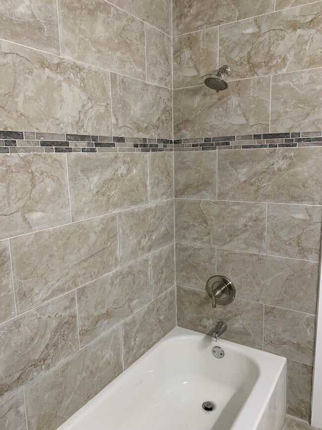 Building Photo - 1500 Clairmount Ave