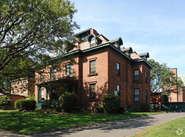 Building Photo - 15 Charter Oak Pl