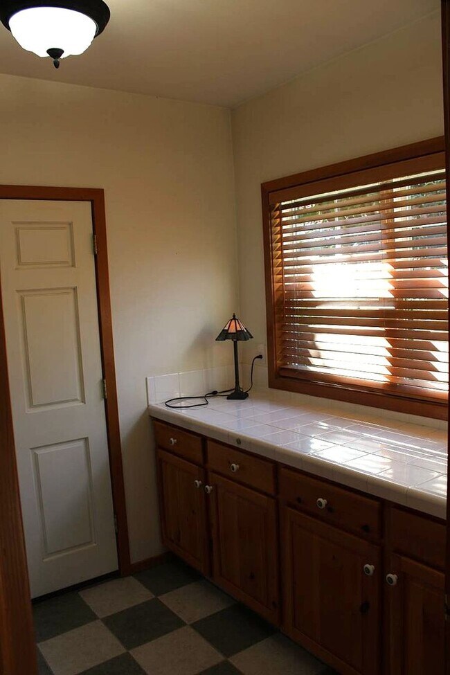 Building Photo - Experience Downtown Gig Harbor living in t...