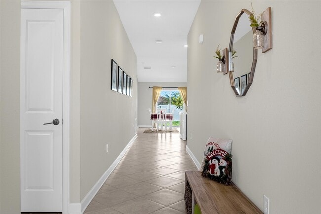 Building Photo - 148 Taft Dr