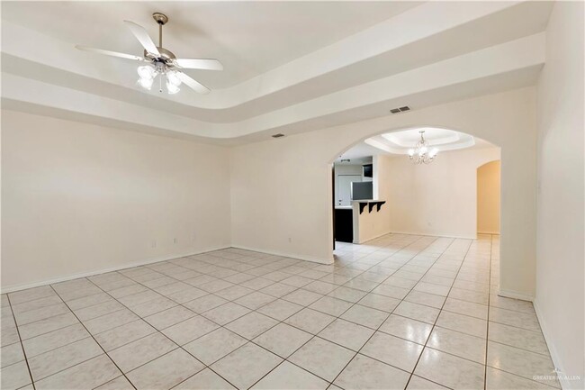 Building Photo - 21 27th