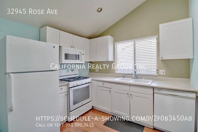 Building Photo - 32945 Rose Ave