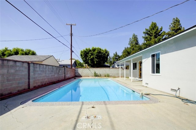 Building Photo - 8051 Etiwanda Ave