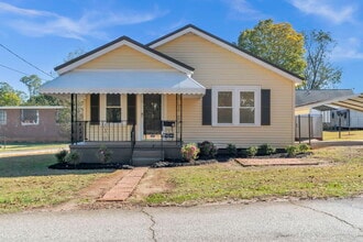 Building Photo - 2 Dunlap St