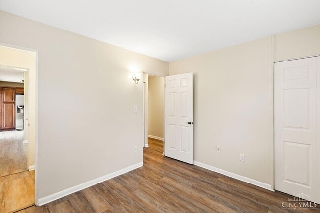 Building Photo - 1420 Broadview Ct