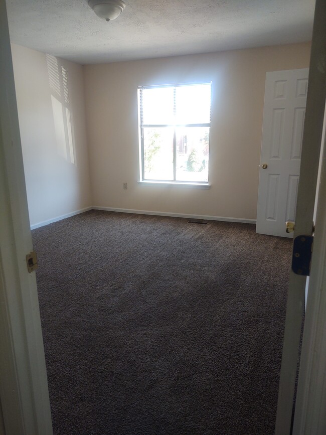 View to front room w/walk-in closet - 251 Knight Dr