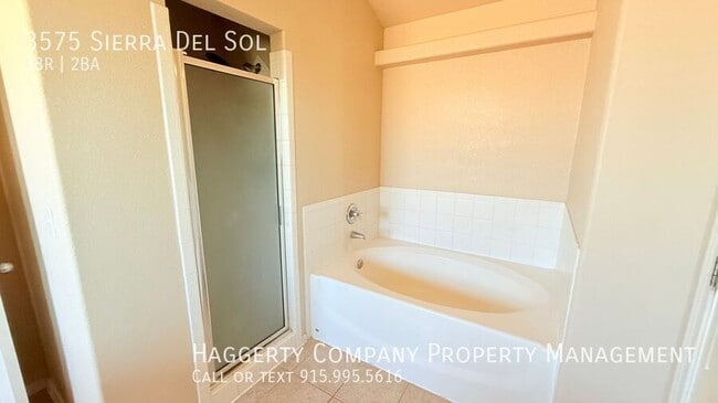 Building Photo - 3575 Sierra Del Sol Ave