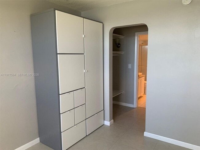 Building Photo - 3010 Marcos Dr