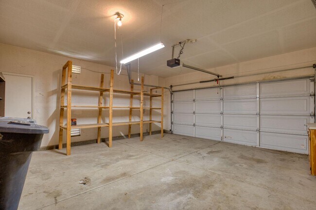 Building Photo - 32576 Guevara Dr