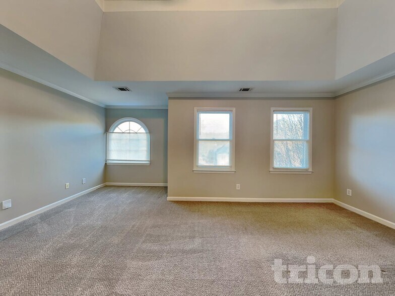 Building Photo - 4112 Trotters Way Dr