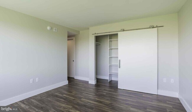Building Photo - 2200 Benjamin Franklin PKWY Unit 2B-S0411