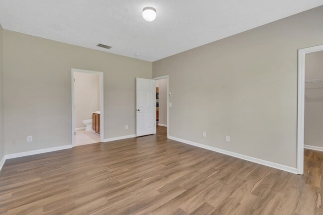 Building Photo - 7302 Autumn Crossing Way