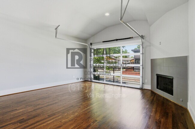 Building Photo - 1607 10th Ave N