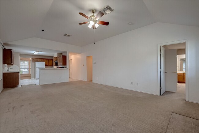 Building Photo - 10902 Primrose Acres Ln