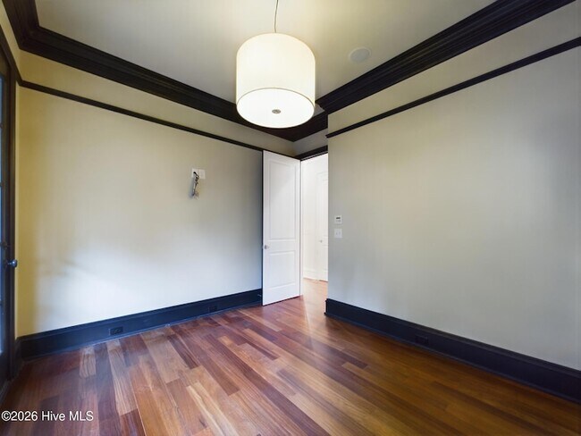 Building Photo - 3724 Rolston Dr