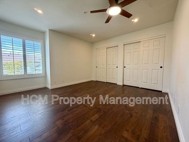 Building Photo - 201 Laurel Ave