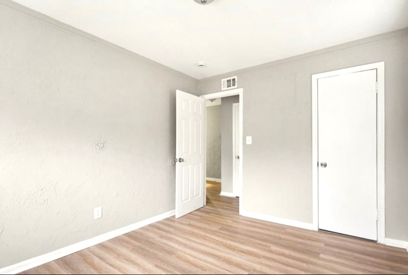 Building Photo - 8499 Meadow Ave