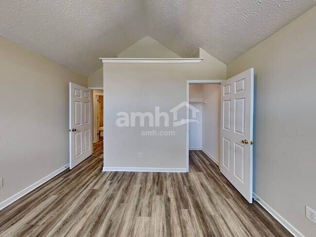 Building Photo - 2085 Morgans Run Trl