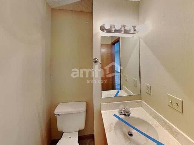 Building Photo - 6380 Kelsey Ct