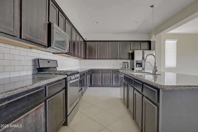 Building Photo - 22653 E Desert Spoon Dr