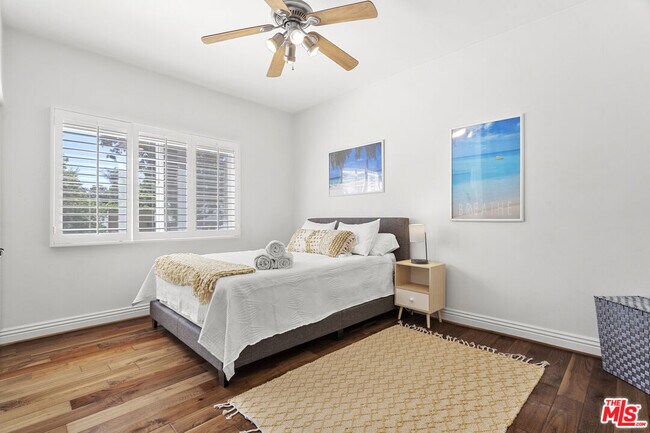 Building Photo - 4544 Tobias Ave