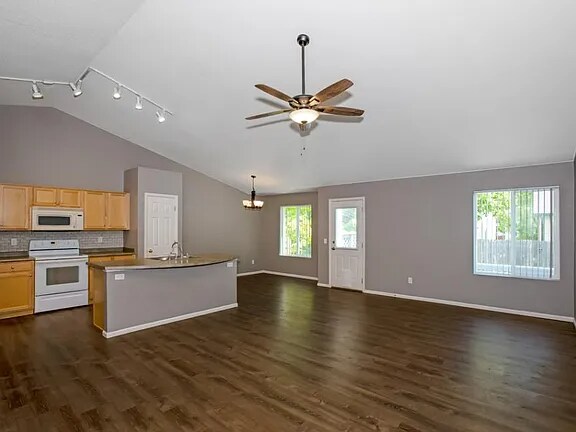 Building Photo - 1803 Fossil Creek Pkwy