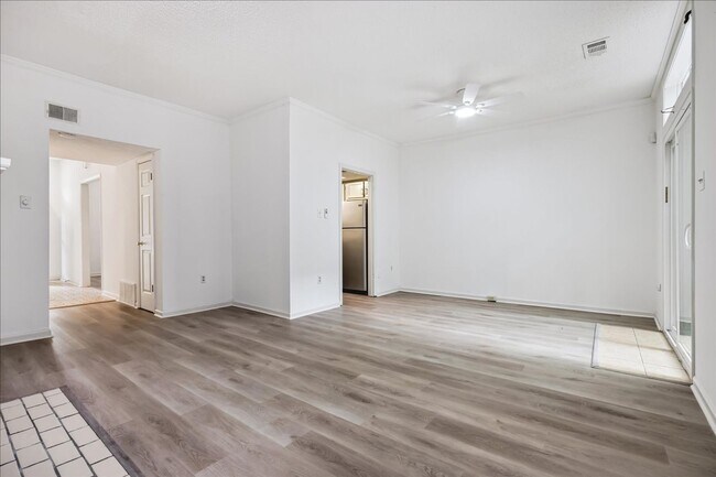 Building Photo - 1694 Belvedere Ct