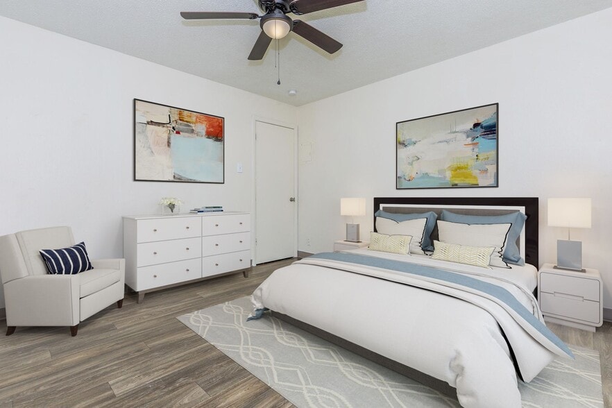 Building Photo - The French Quarter