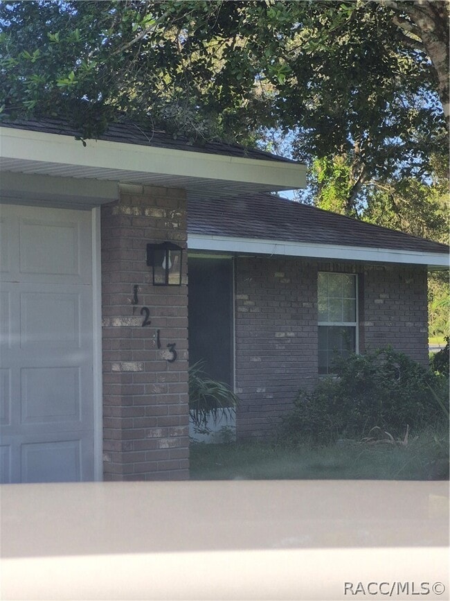 Building Photo - 1213 W Sorrento Dr