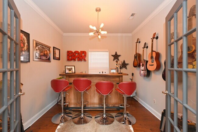 Building Photo - Resort Living at its finest in Foxland Harbor, Gallatin's premier golf and lake community!