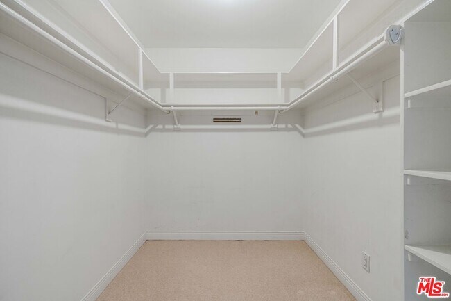 Building Photo - 13080 Mindanao Way
