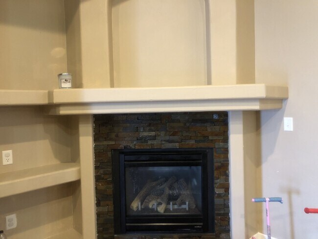 Building Photo - 3132 Tunnel Point Way