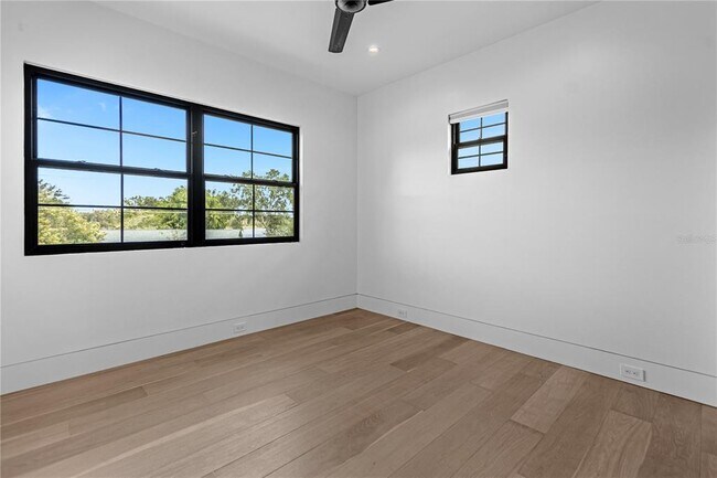 Building Photo - 1814 Barker Dr