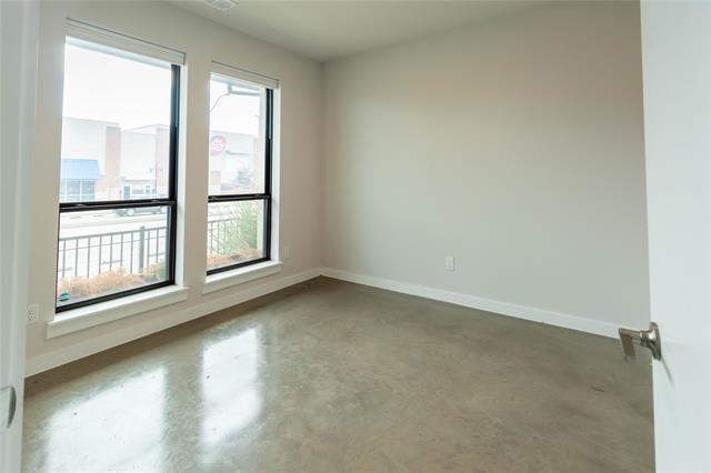 Building Photo - 2348 Rook Dr