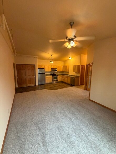 Building Photo - 1632 Evergreen Dr