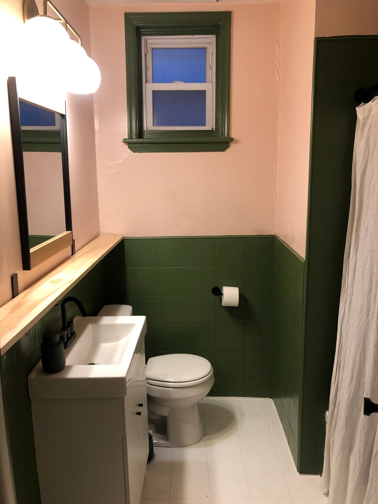 Bathroom - 3702 Spring Garden St