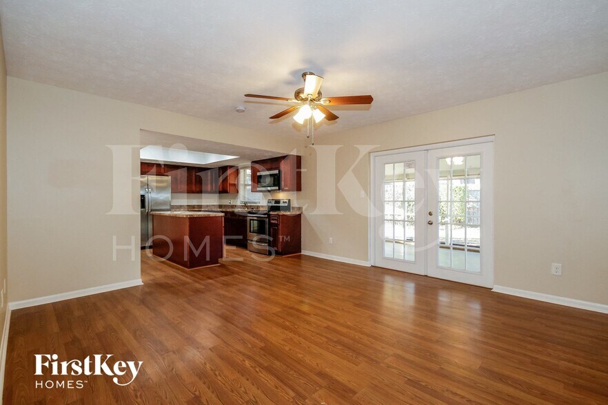 Building Photo - 3814 Treadway Dr