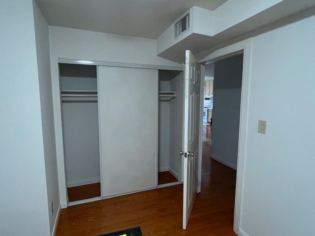 Building Photo - 2635 Dobinson St