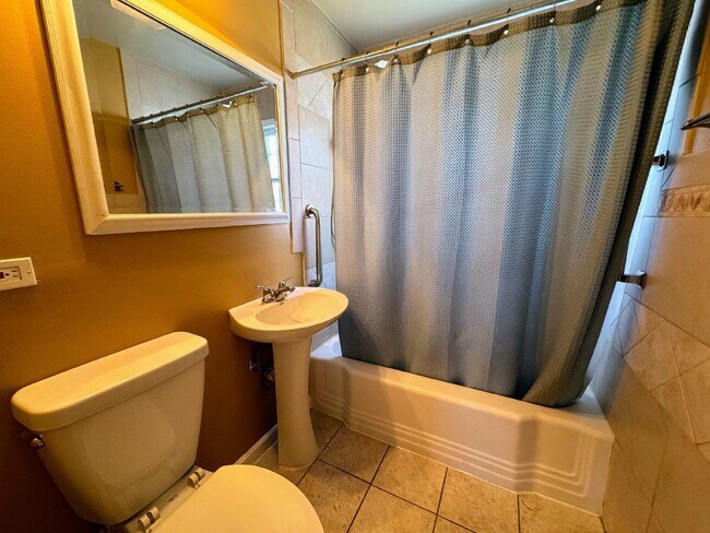 Building Photo - 2691 S Linley Ct