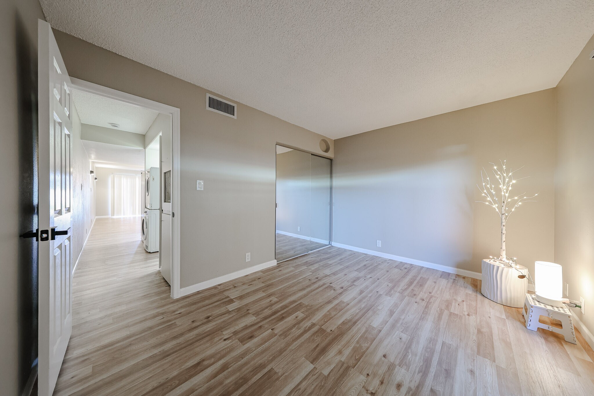 Building Photo - 6818 N 35th Ave