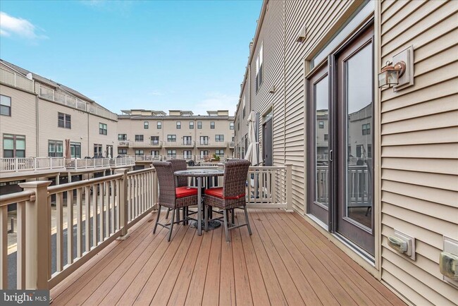 Building Photo - 44735 Medway Ter