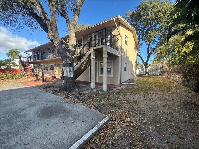 Building Photo - 1101 Prospect Rd