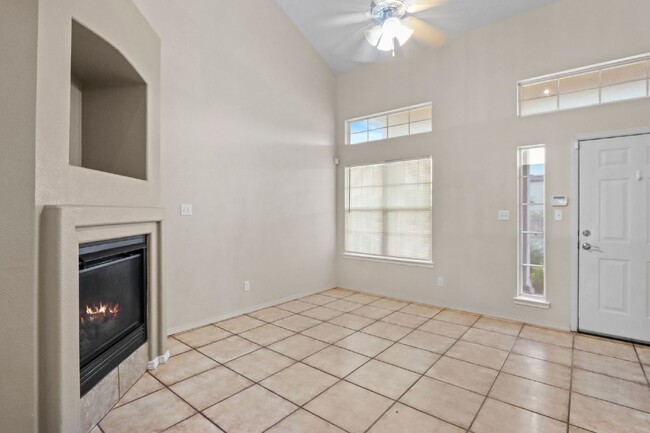 Building Photo - "Charming 3-Bed El Paso Retreat with Cozy ...