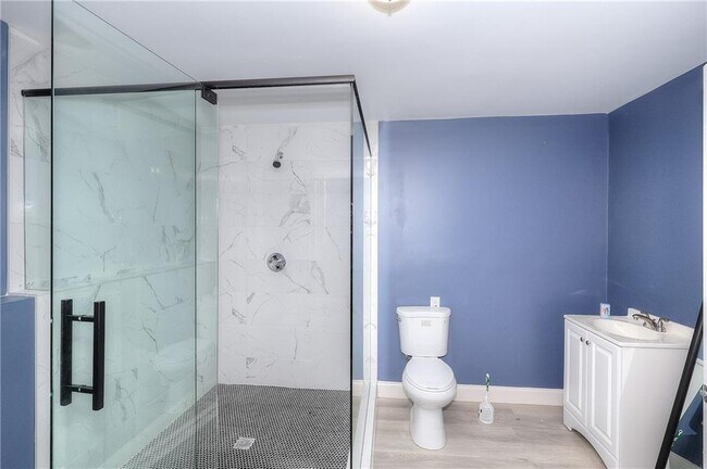 Building Photo - 1230 Dianne Dr