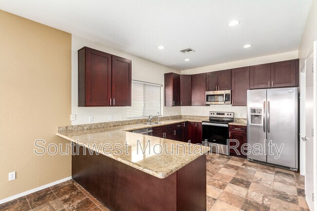 Building Photo - 28123 N Quartz Dr
