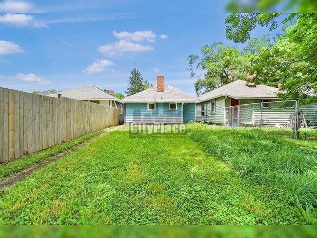 Building Photo - 5961 Rawles Ave