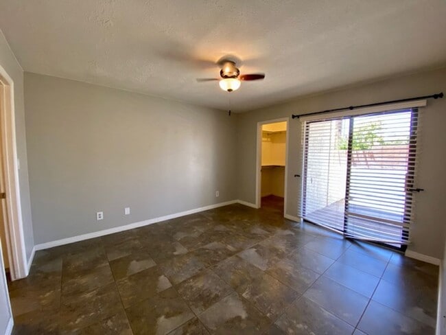 Building Photo - 2 BEDROOM APARTMENT DOWNTOWN IN ST. GEORGE