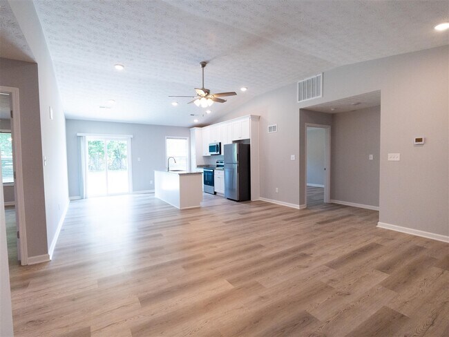 Building Photo - 675 Denver Cir