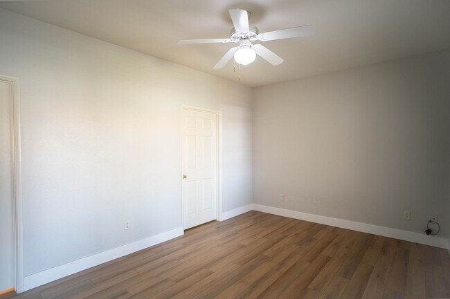 Building Photo - 9580 W Reno Ave