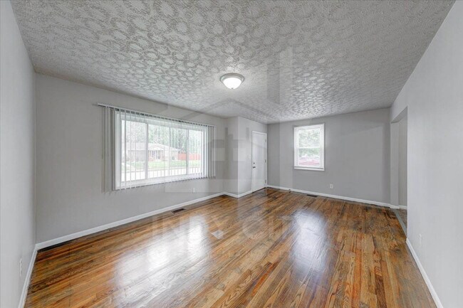 Building Photo - 4101 Tincher Rd